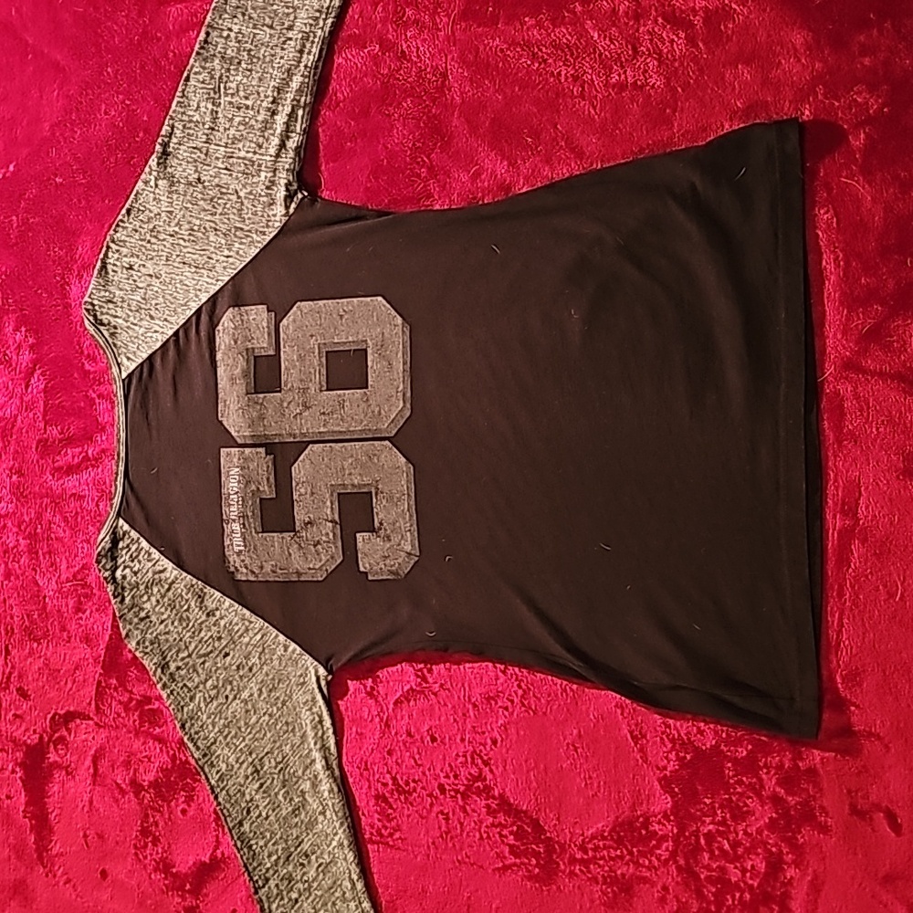 Woman's True Religion long sleeve t-shirt, size Large black and gray - Picture 5 of 6